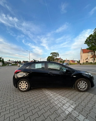 Hyundai I30 cena 27900 przebieg: 209800, rok produkcji 2012 z Cieszyn małe 79